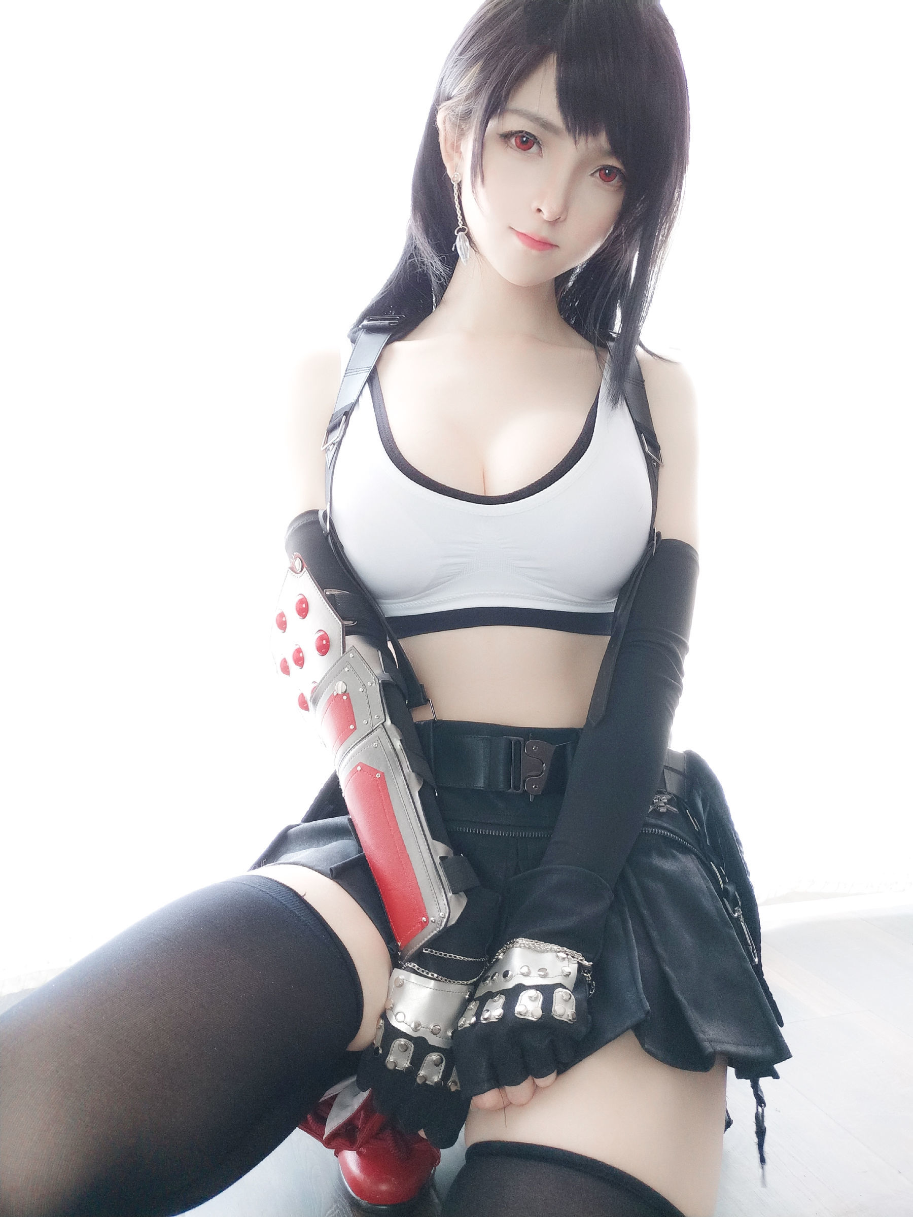 [Net Red Model Coser] Yi Xiao Yang Ze “Tifa Official Dress”