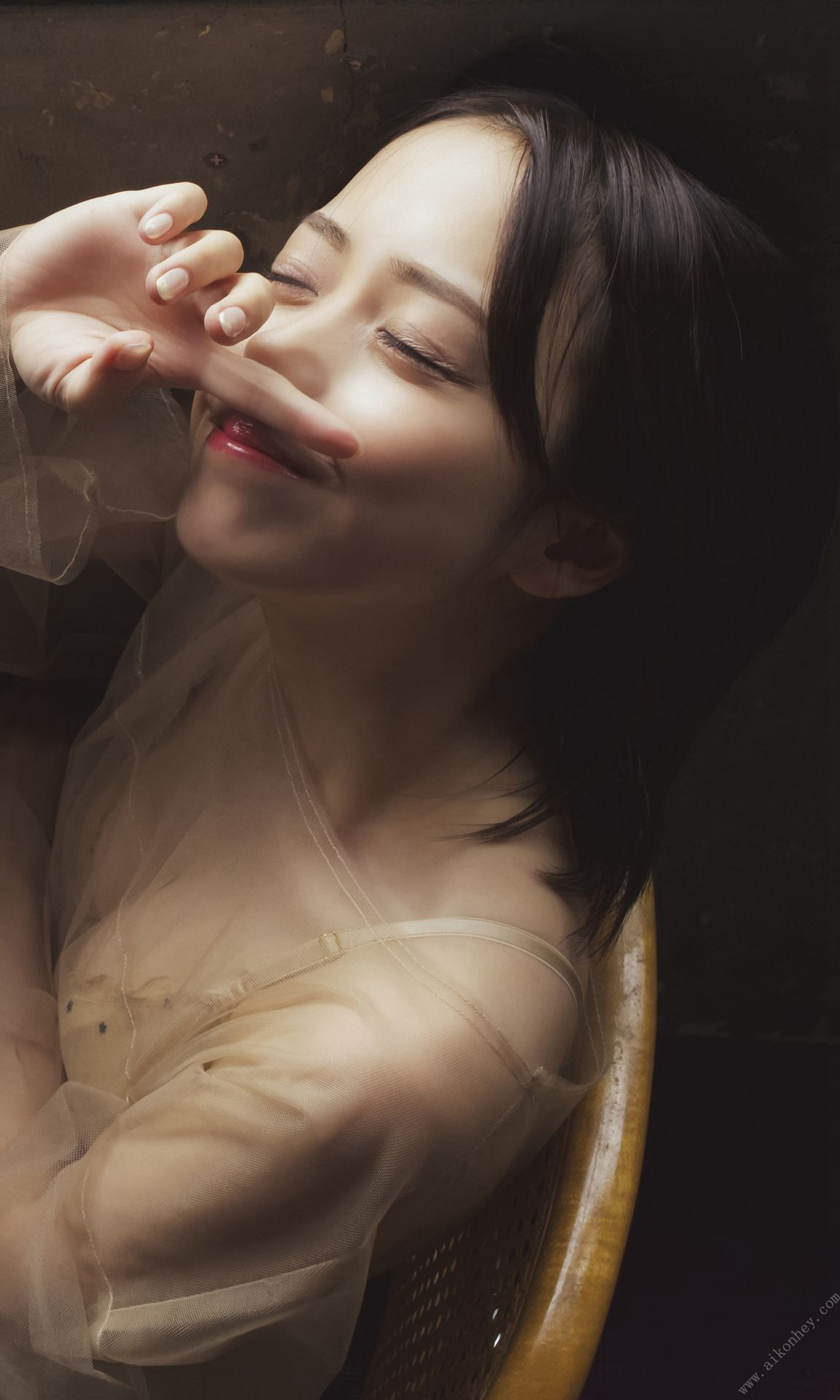 Makoto Okunaka 奥仲麻琴, 周プレ Photo Book 「最高のヒロイン」 Set.01