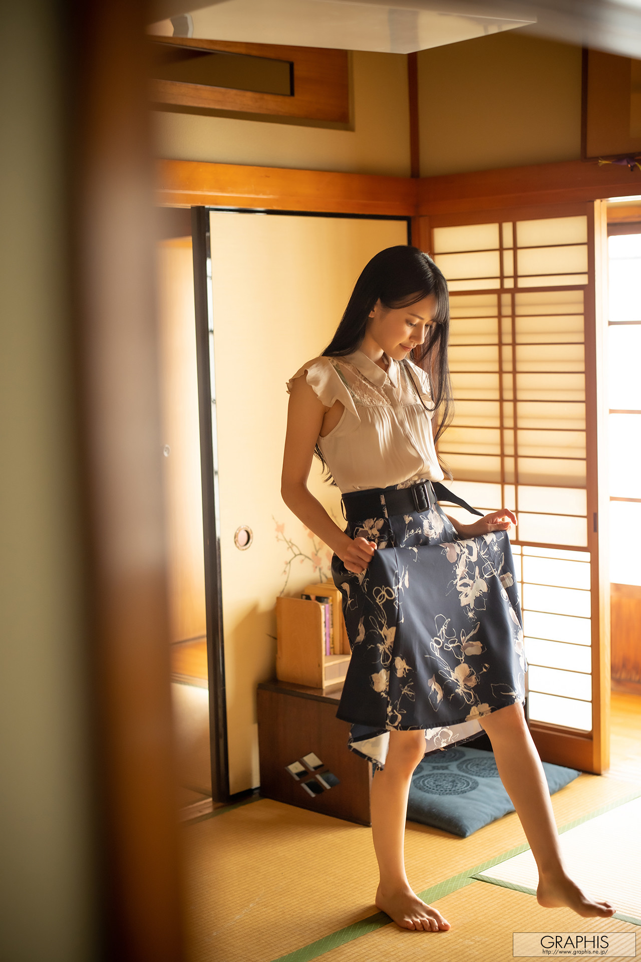 Umi Yatsugake 八挂うみ, [Graphis] Gals “Girl like a doll” Vol.01