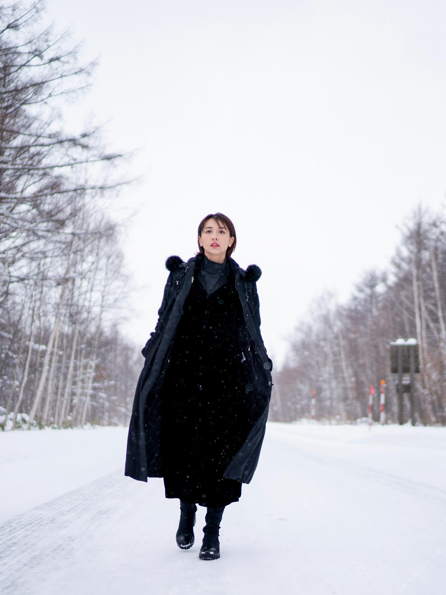 Mami Yamasaki 山崎真実, 周刊ポストデジタル写真集 「山崎真実×舞山秀一　Silent」 Set.02 No.7e3321